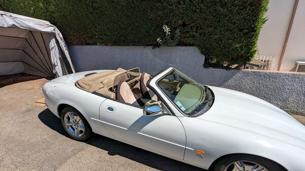 Jaguar Jaguar XK8 windscherm beige