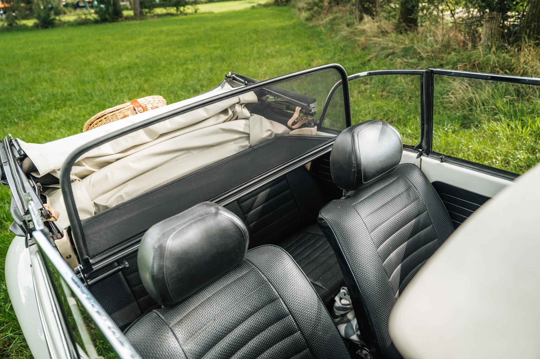 Hoe kies je het perfecte windscherm voor jouw cabrio? Hoe kies je het perfecte windscherm voor jouw cabrio?