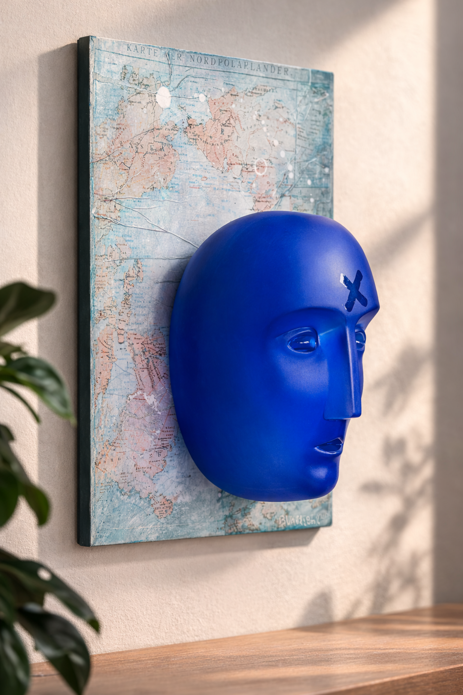 Bertil Vallien  Bertil Vallien Head First Wall Piece – Limited Edition Glaswandsculptuur