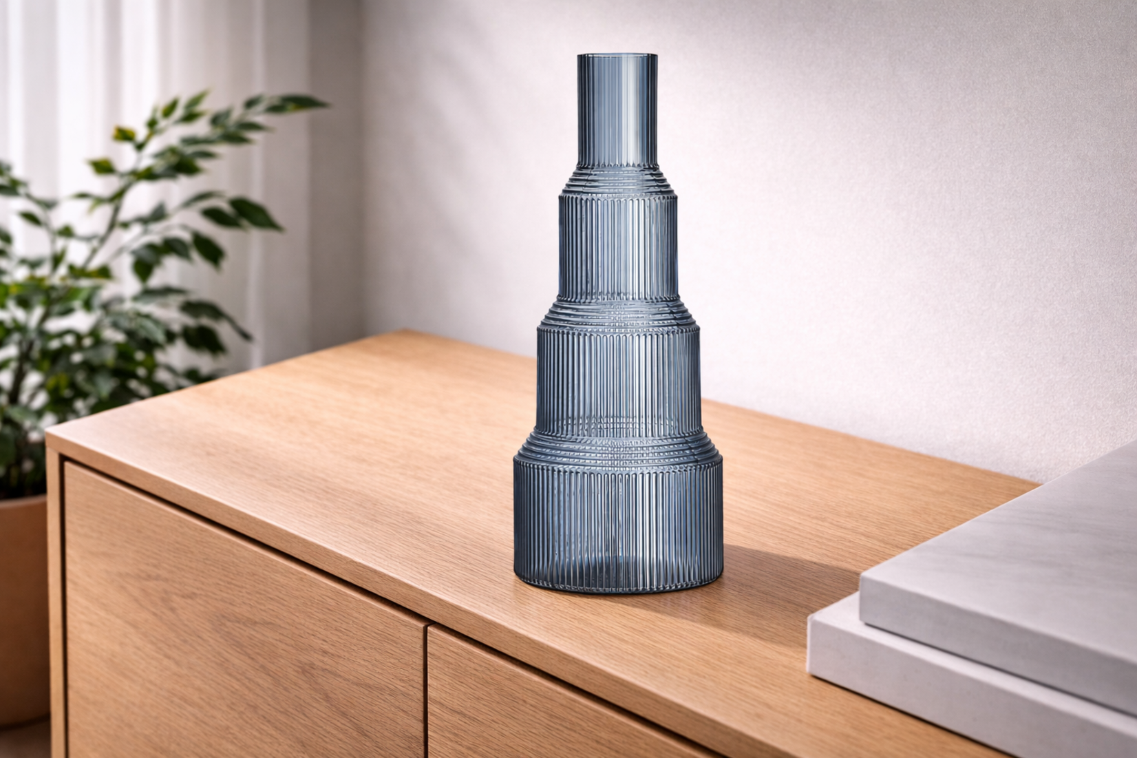 Kosta Boda vaas Pavilion   - blauw