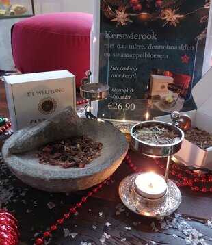 Kerstwierook met brander