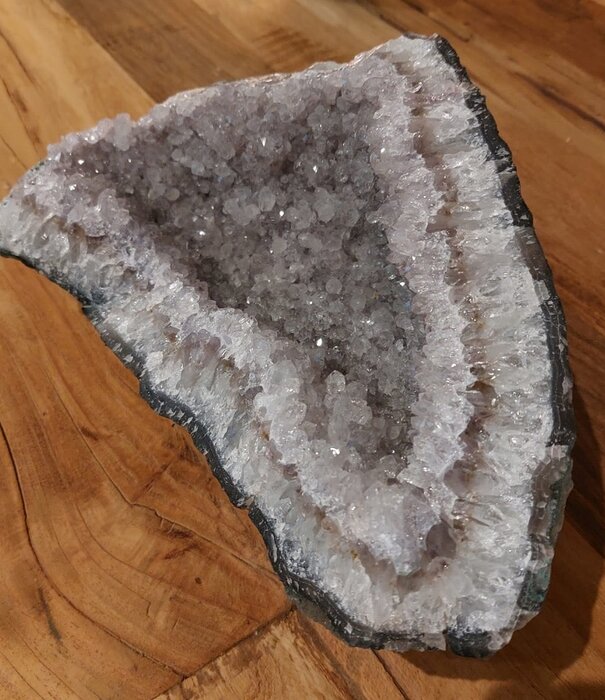 kristal Amethist roze geode 33x19x18 (7,2kg)