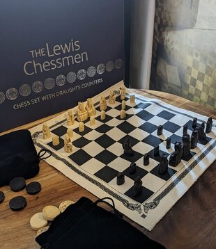 Schaakset Lewis Chessman medium