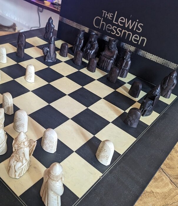 Schaakset Lewis Chessman large