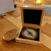 kompas in een houten kistje 7,5 cm