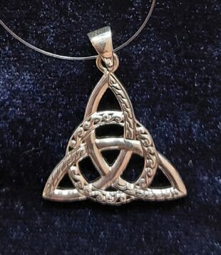 hanger peter stone Braided Celtic Triquetra Silver
