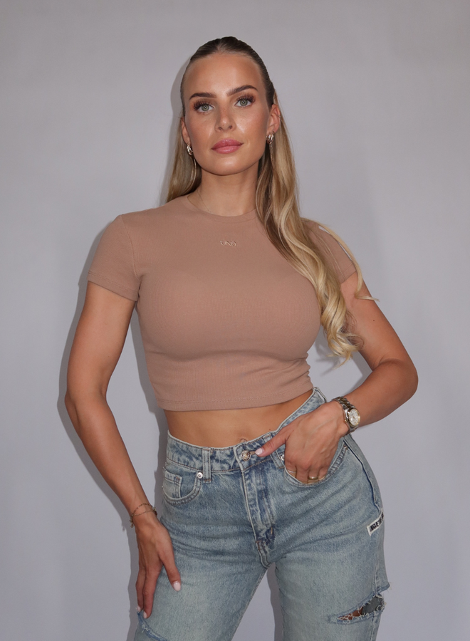 Unique The Label Gill Crop Tee - Sandy