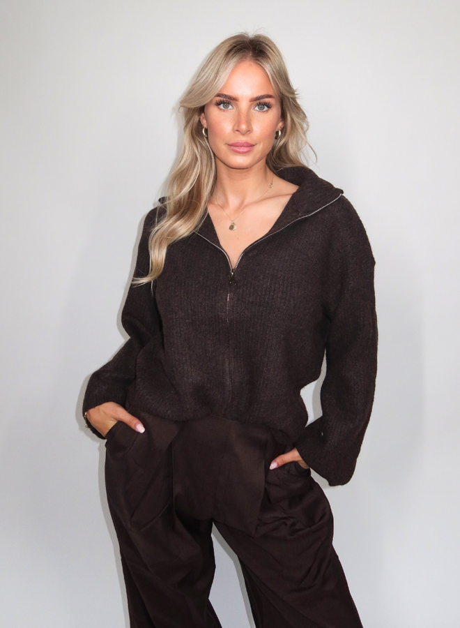 River Vest - Bruin