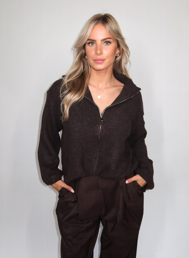 River Vest - Bruin