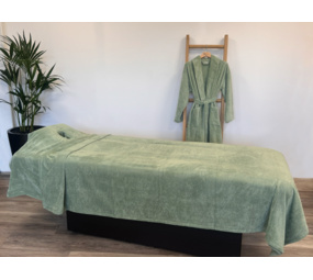 BC Softwear Surpremesoft XL treatment towel with head hole 150x220cms BC Softwear Surpremesoft XL treatment towel with head hole 150x220cms
