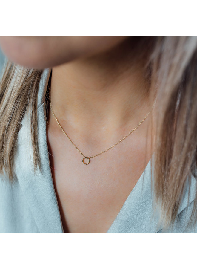 Vintage Necklace Round