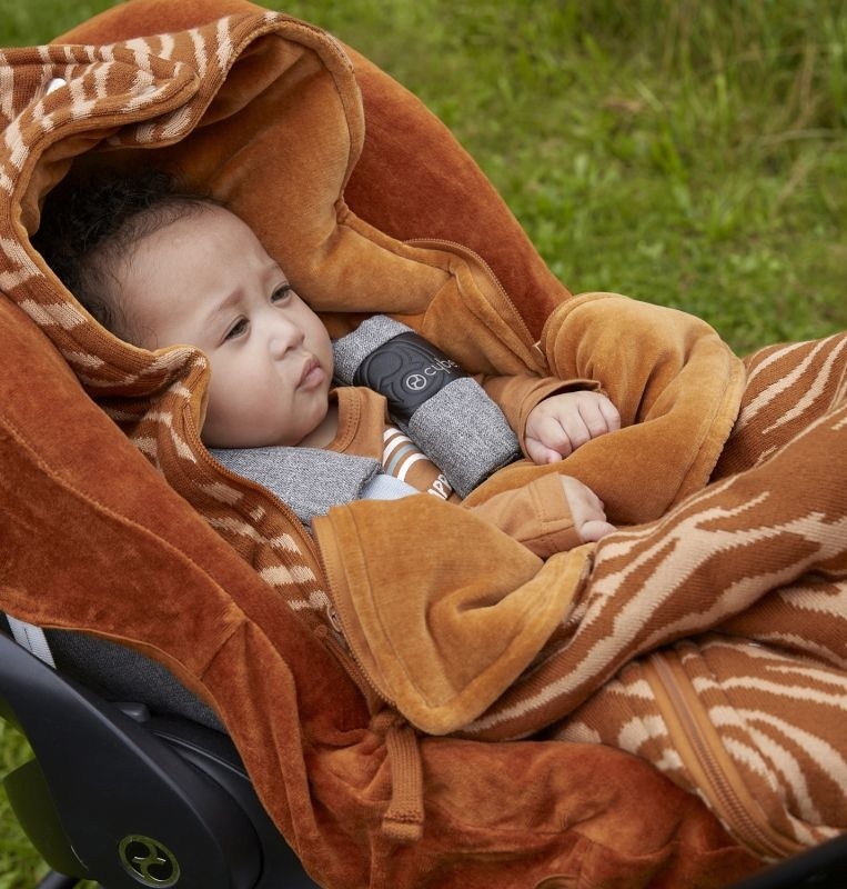 Autostoelhoes Groep 0 Velvet Camel Meyco - Babywinkel.be