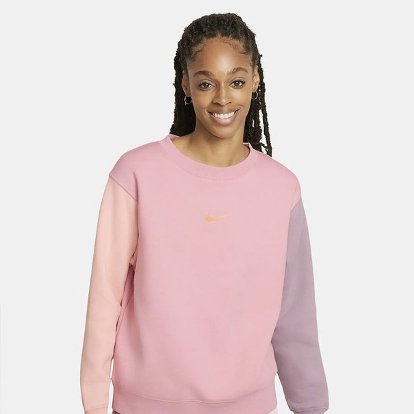 NIKE Swoosh sweater