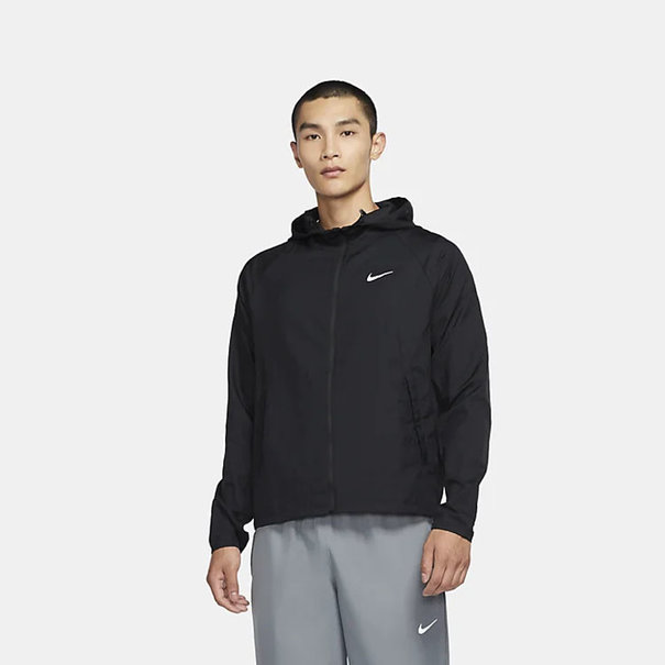 NIKE Essential jack