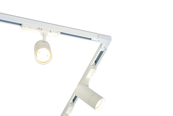 Qub Qub Zoom LED Schienensystem –  U-Form – 3x 300cm – 12x Spots – 3-Phasen – Deckenstrahler Weiß – Einstellbare Helligkeit 20W/25W/30W – Farbtemperatur 2700K/3000K/4000K (Warmweiß bis Tageslichtweiß) Qub Qub Zoom LED Schienensystem –  U-Form – 3x 300cm – 12x Spots – 3-Phasen – Deckenstrahler Weiß – Einstellbare Helligkeit 20W/25W/30W – Farbtemperatur 2700K/3000K/4000K (Warmweiß bis Tageslichtweiß)