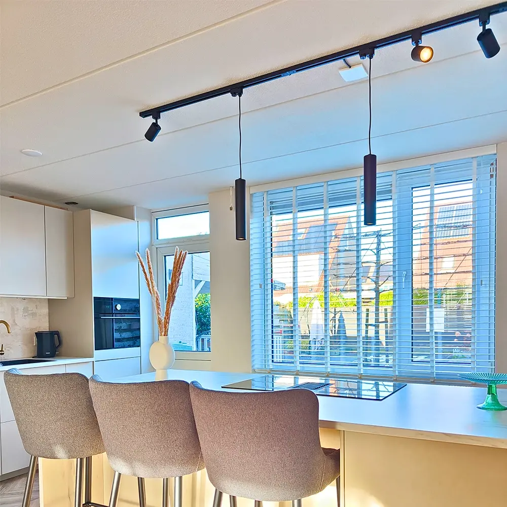 Qub  Focus III track lighting 3 spotlights and 2 pendant lamps black - 300cm - I-shape Qub  Focus III track lighting 3 spotlights and 2 pendant lamps black - 300cm - I-shape