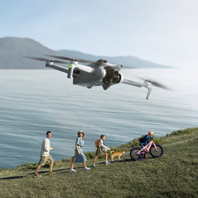 DJI Mini 3 Fly More Combo + Smart Controller