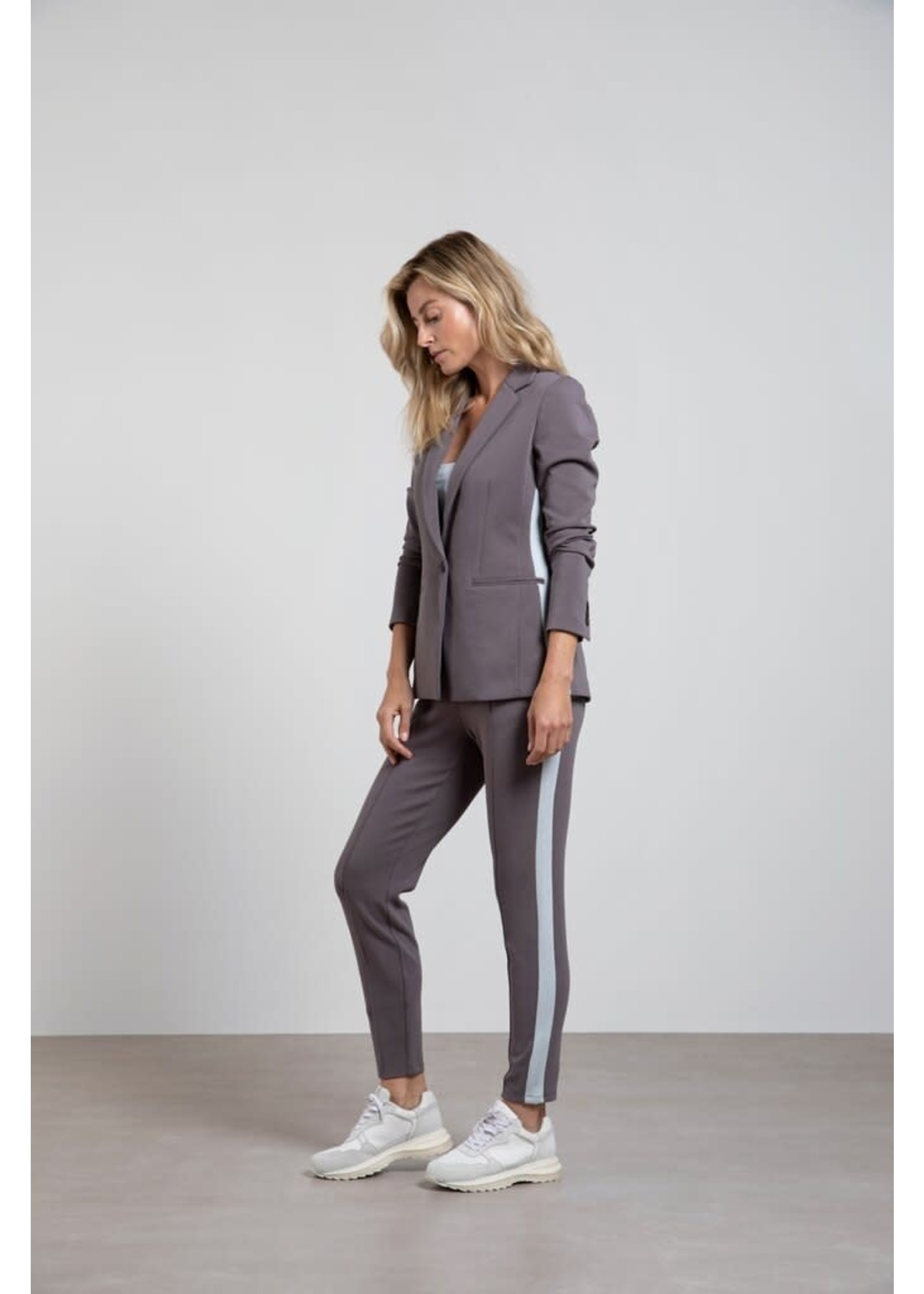 Yaya Yaya, Scuba trousers with side pockets, seam details and stripe, Thunderstorm Grey