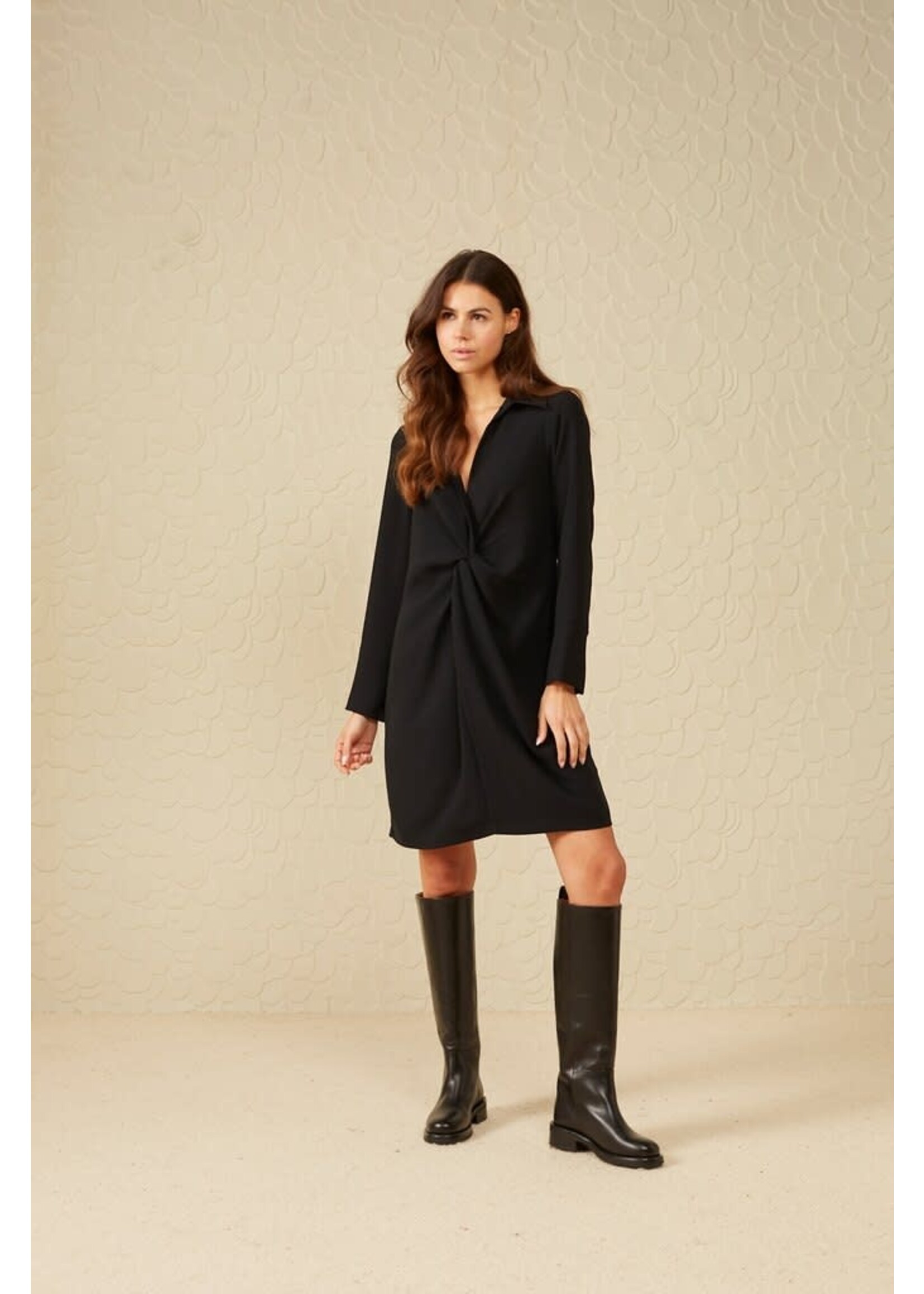 Yaya Yaya, Woven dress with long sleeves, V-neck and knotted detail,