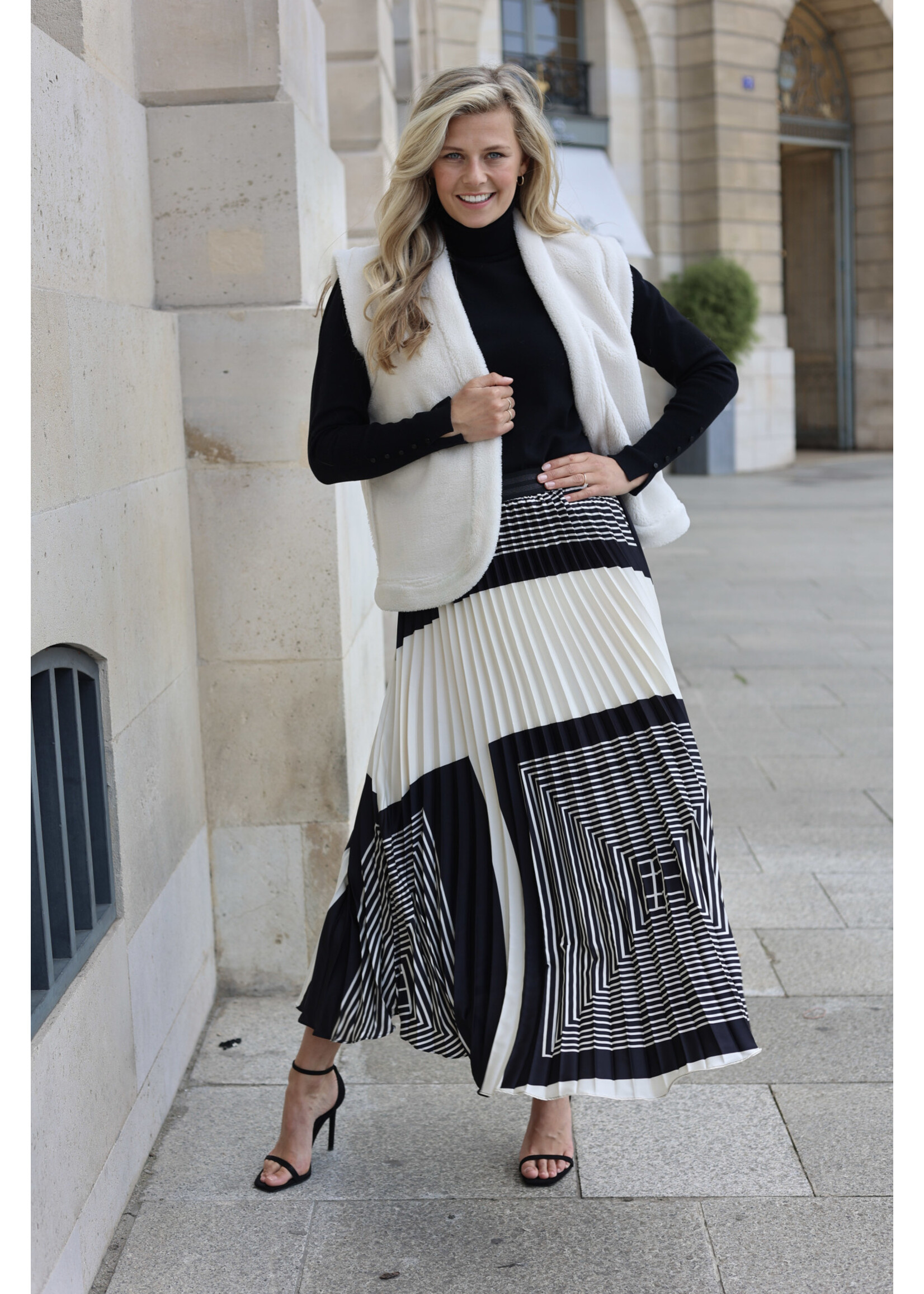 Nukus Nukus, Anna Skirt Black/Offwhite, Size: