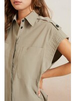 Yaya Yaya, Sleeveless blouse with buttons, pockets and cargo accents