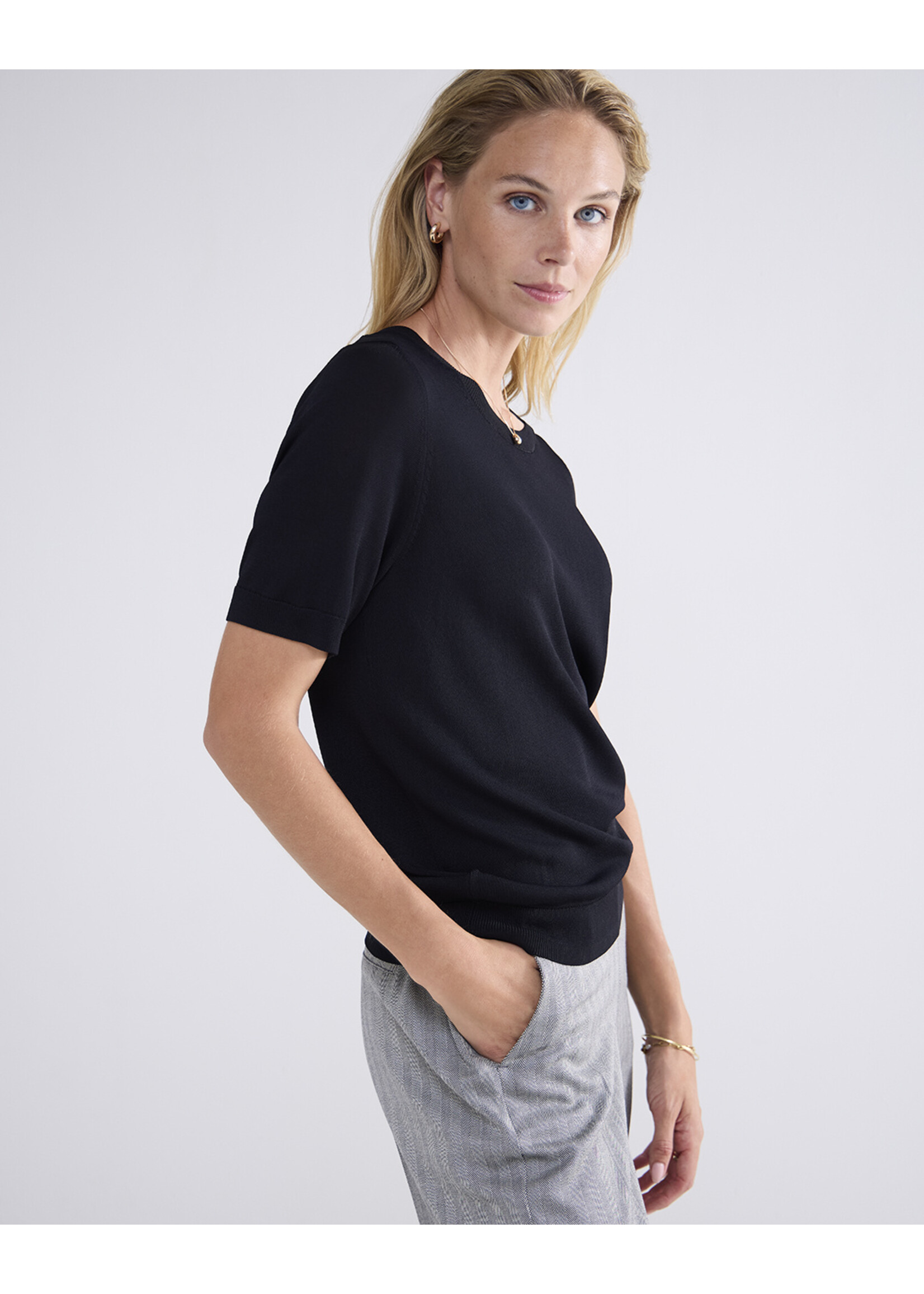 Summum Summum, Knitted T-shirt viscose polyamide knit, Size: