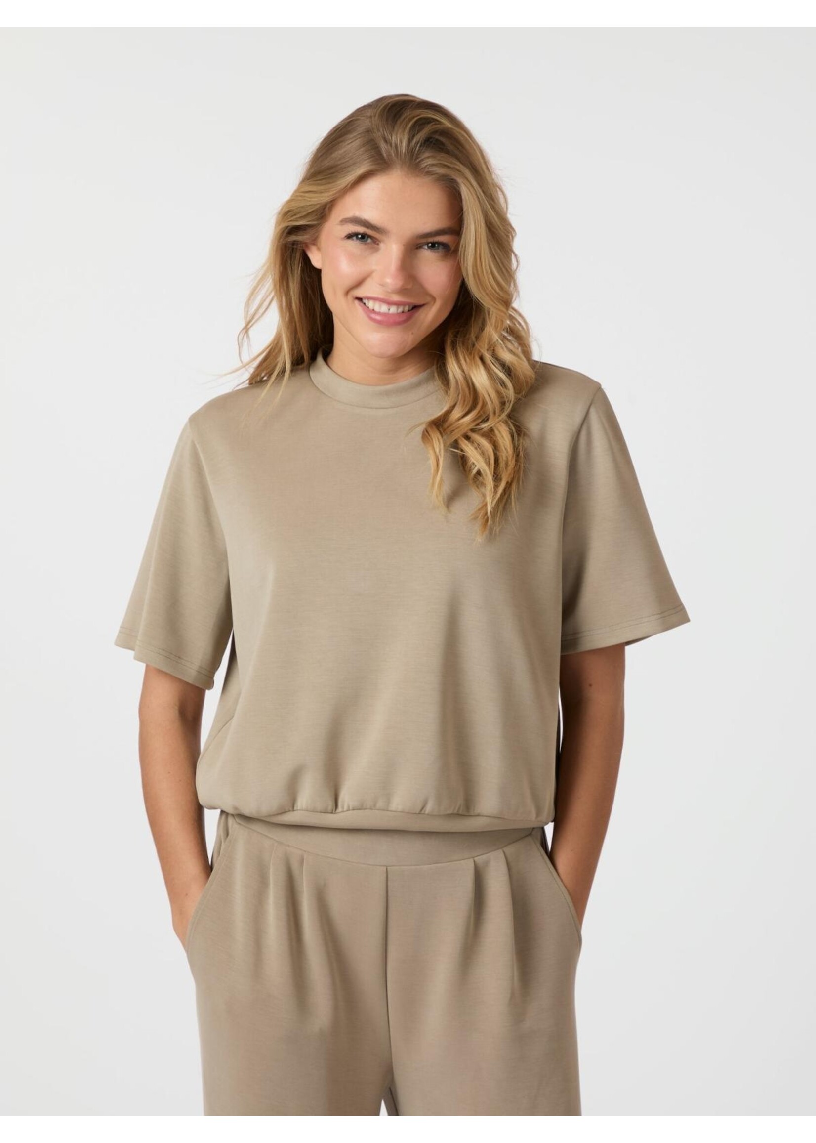 Neo Noir Neo Noir, Clove Soft Tee, Taupe, Size: