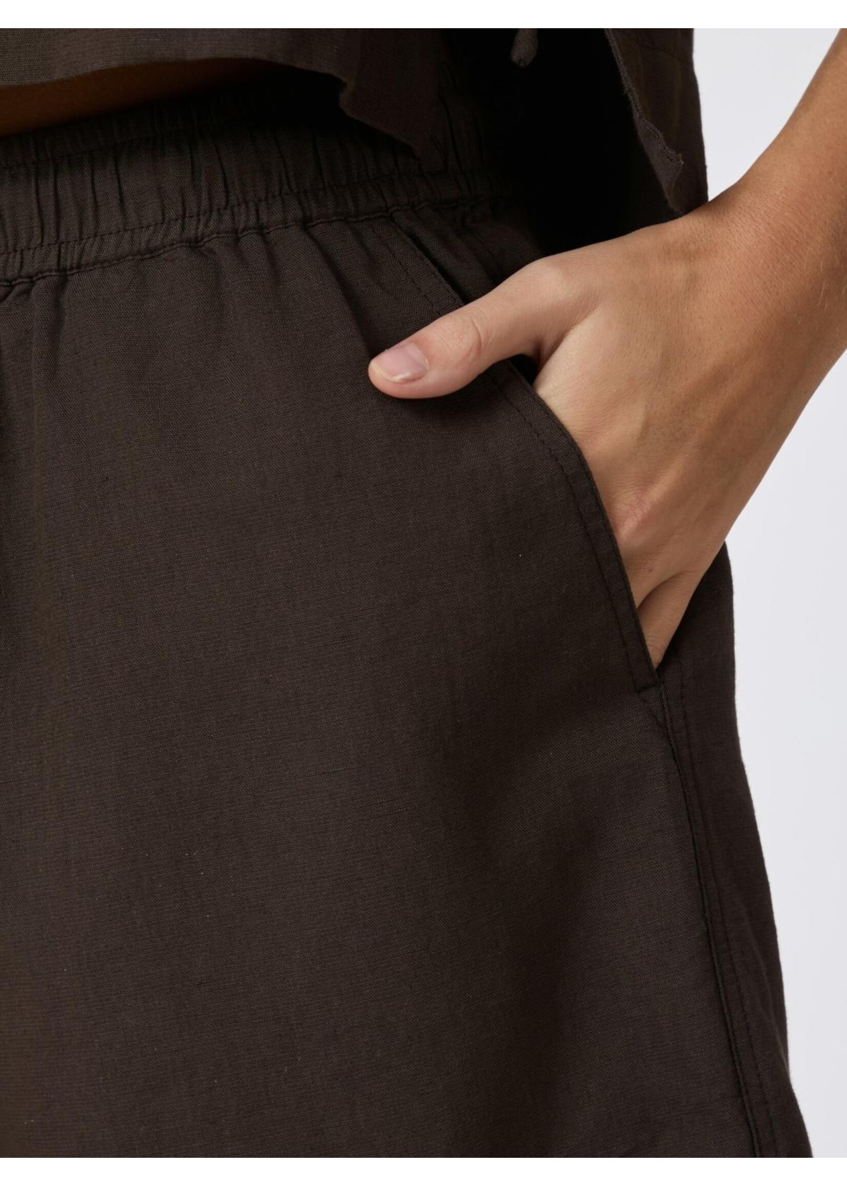 Neo Noir Neo noir, Shala Linen Shorts, Dark brown, Size: