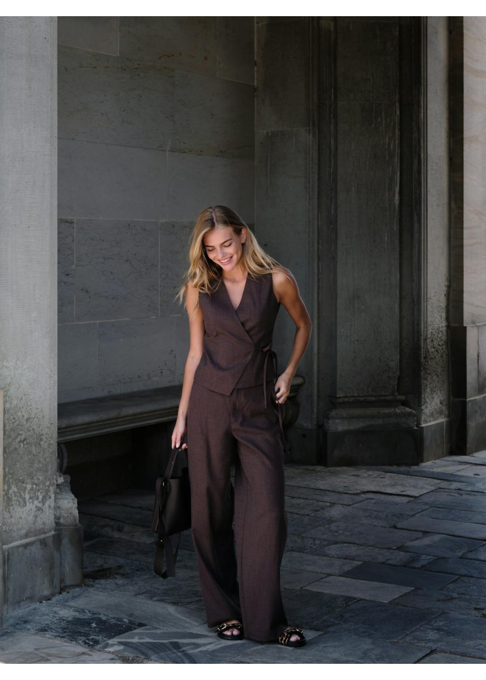 Neo Noir Neo Noir, Samara Melange Waistcoat, Brown Melange, Size: