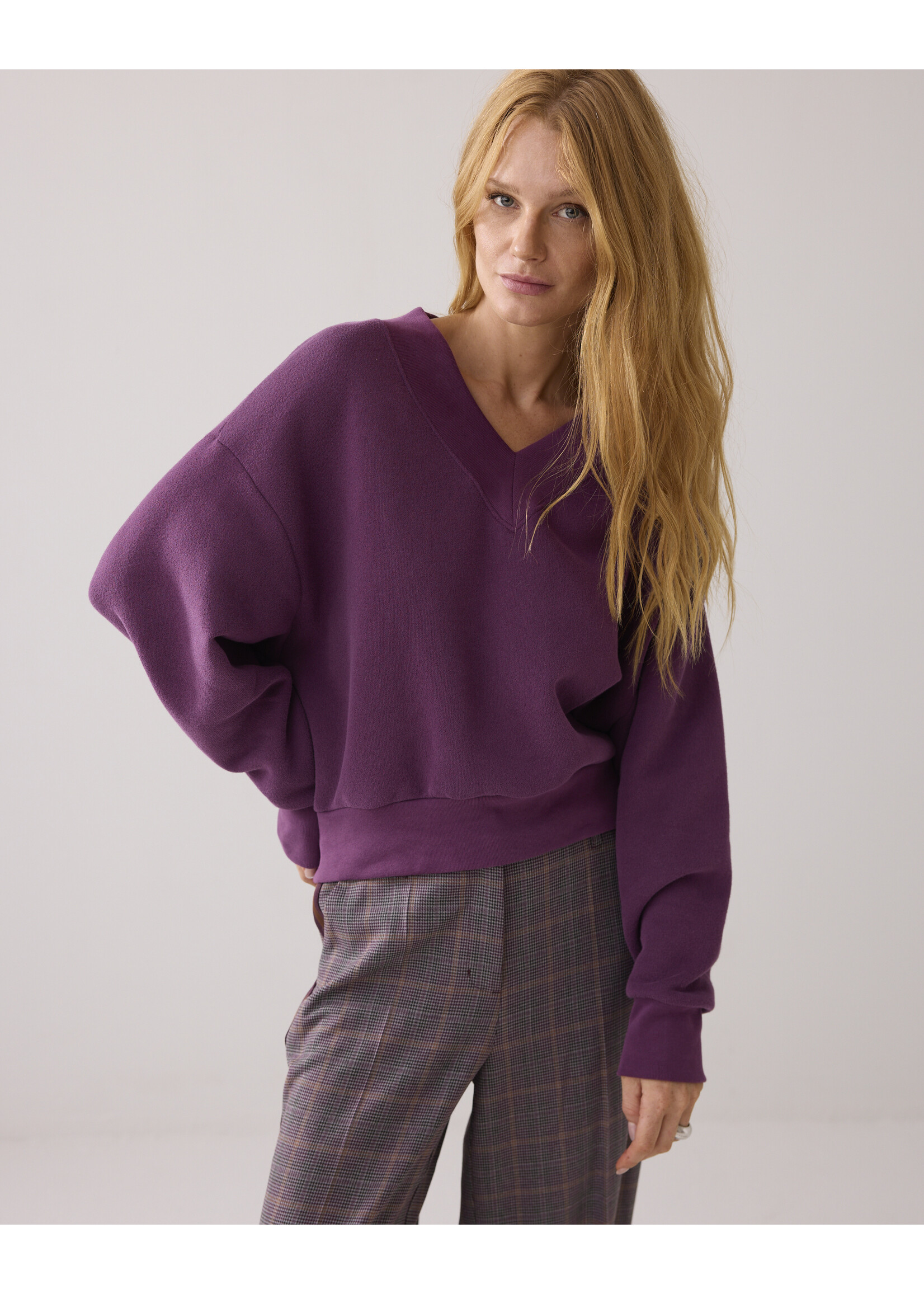 Summum Summum, Soft V-neck sweat, Wineberry, Size: