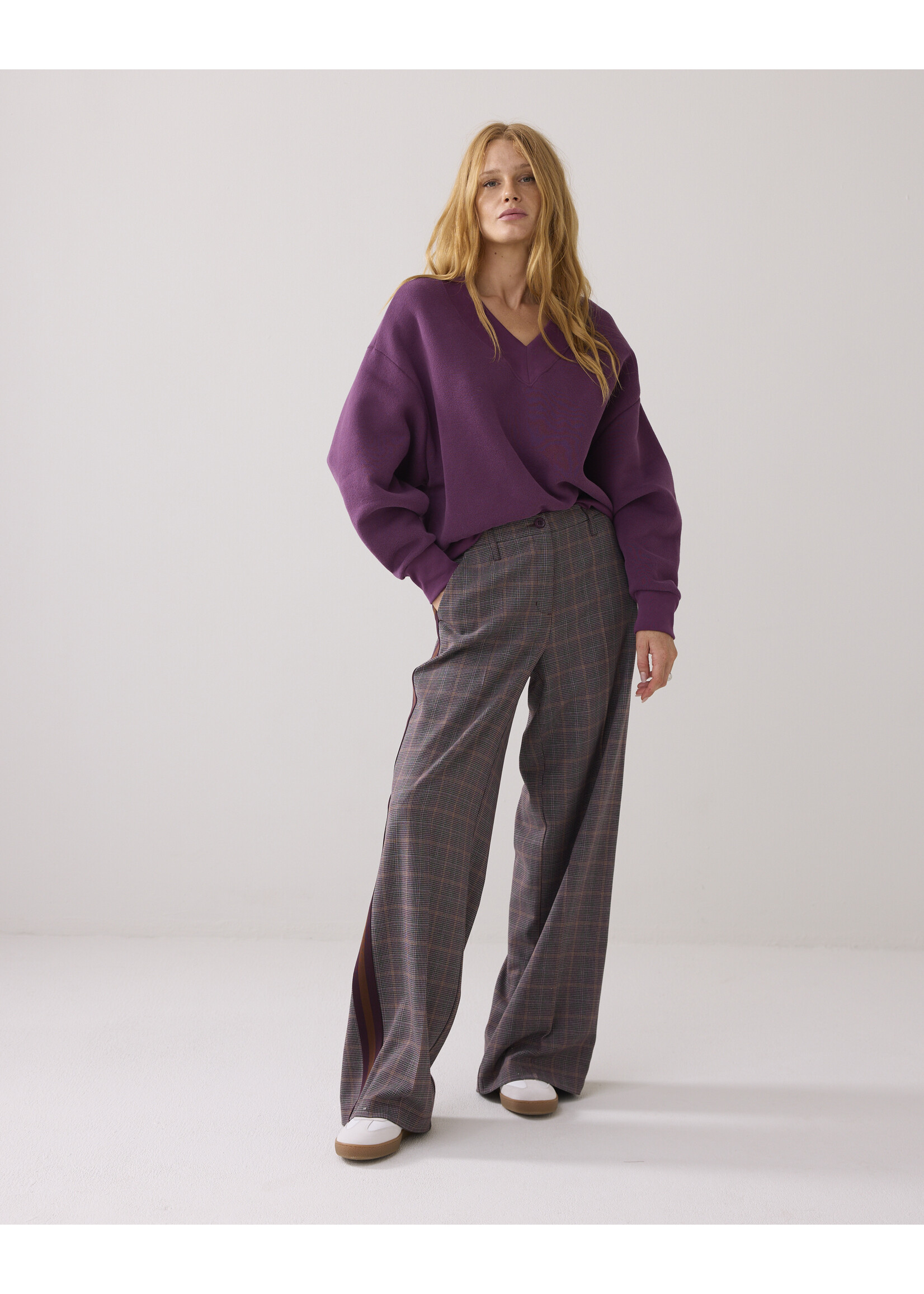 Summum Summum, Soft V-neck sweat, Wineberry, Size: