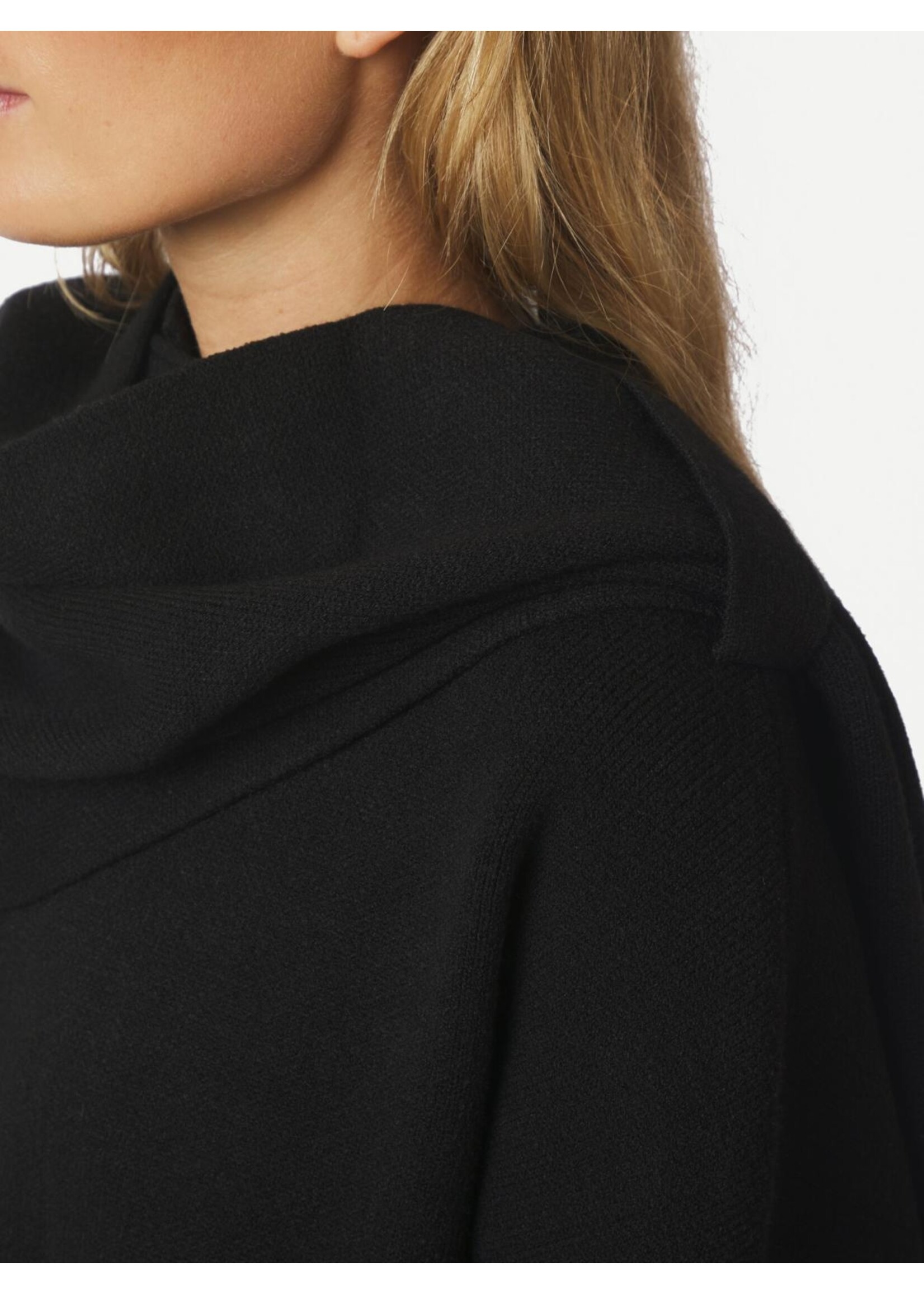 Neo Noir Neo Noir, Wals Knit Scarf Blouse, Black, Size: