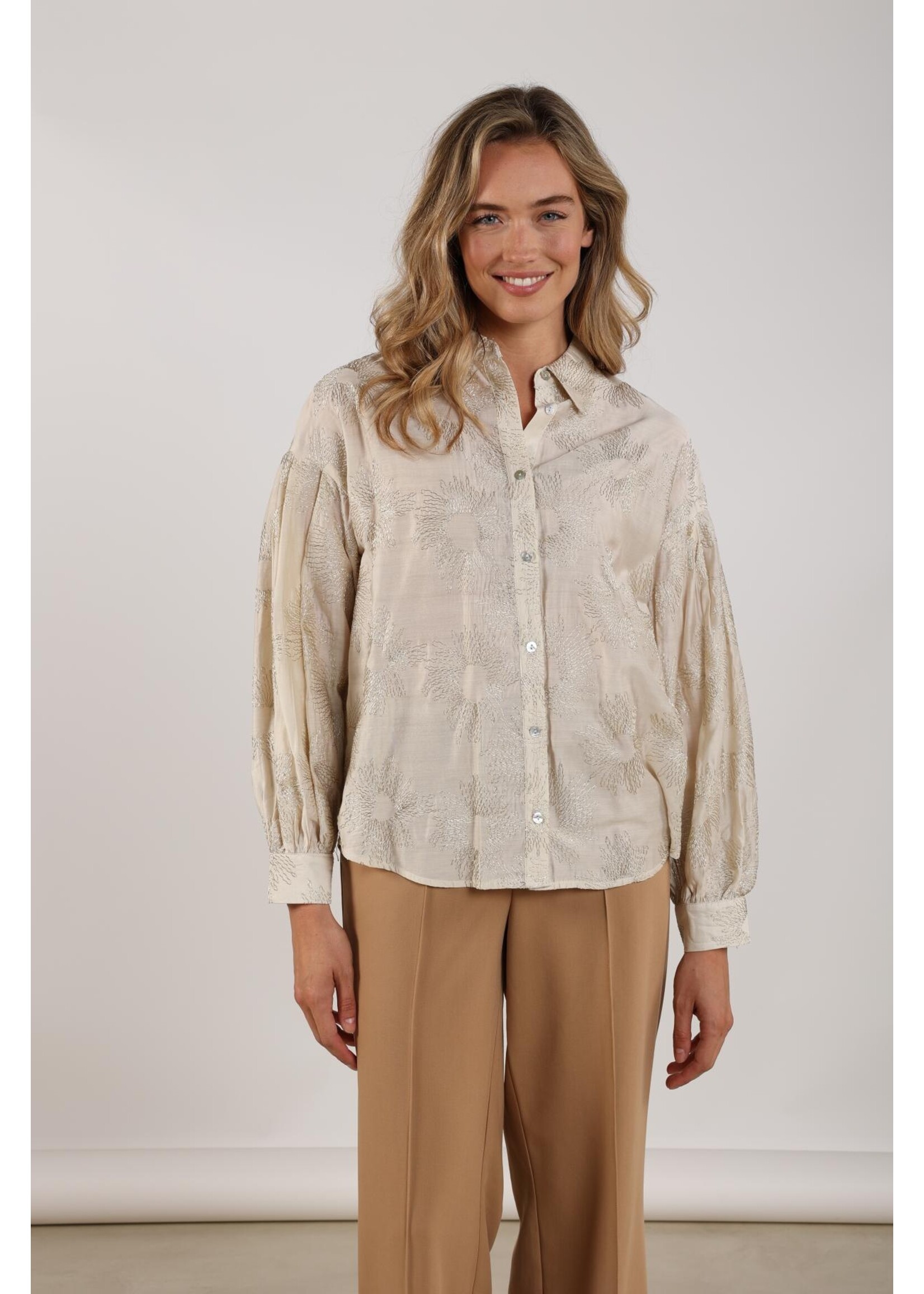 Nukus Nukus, Nola Blouse Embroidery, Offwhite/Gold, Size: