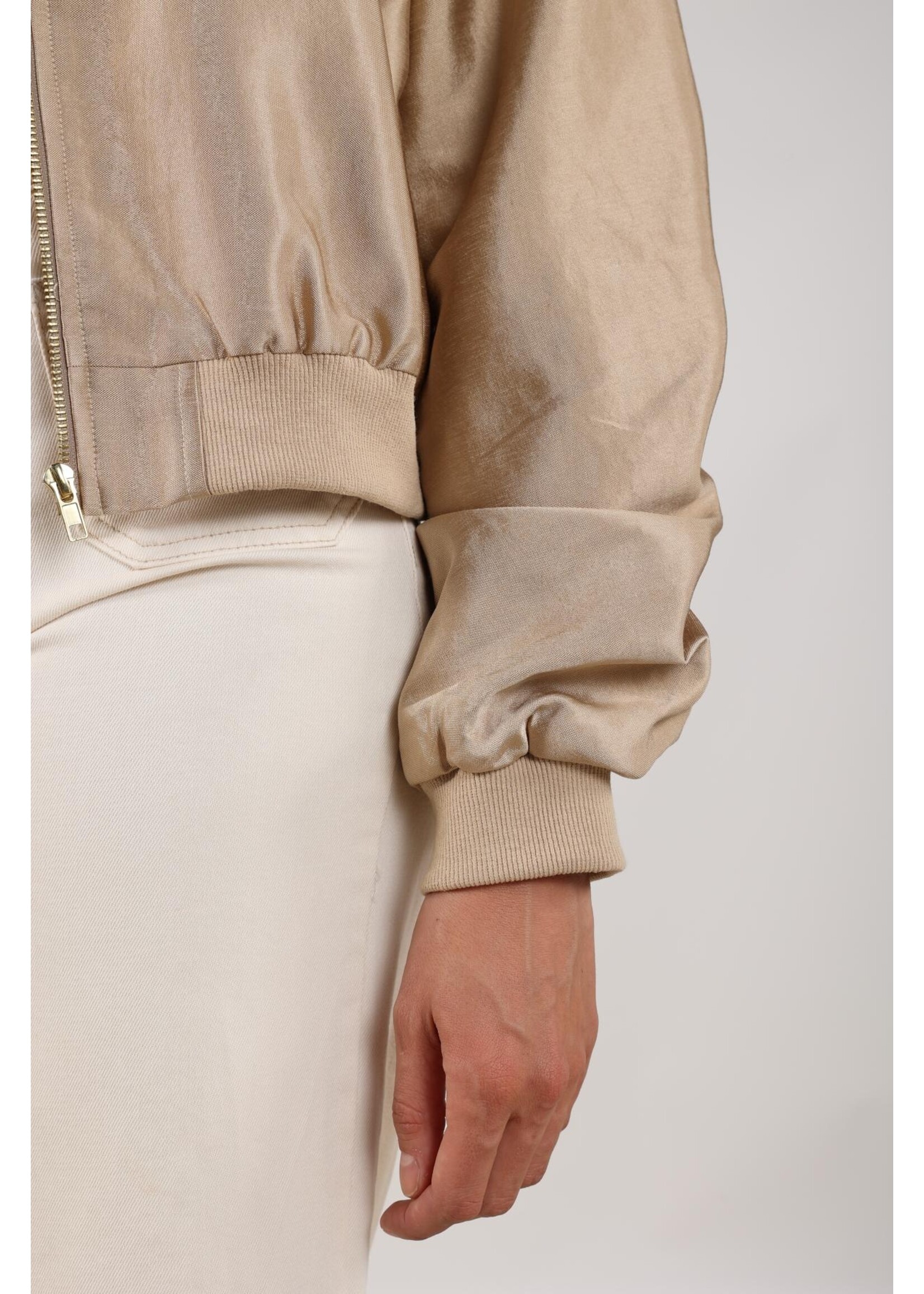 Nukus Nukus, Babette Bomber, Gold Size: