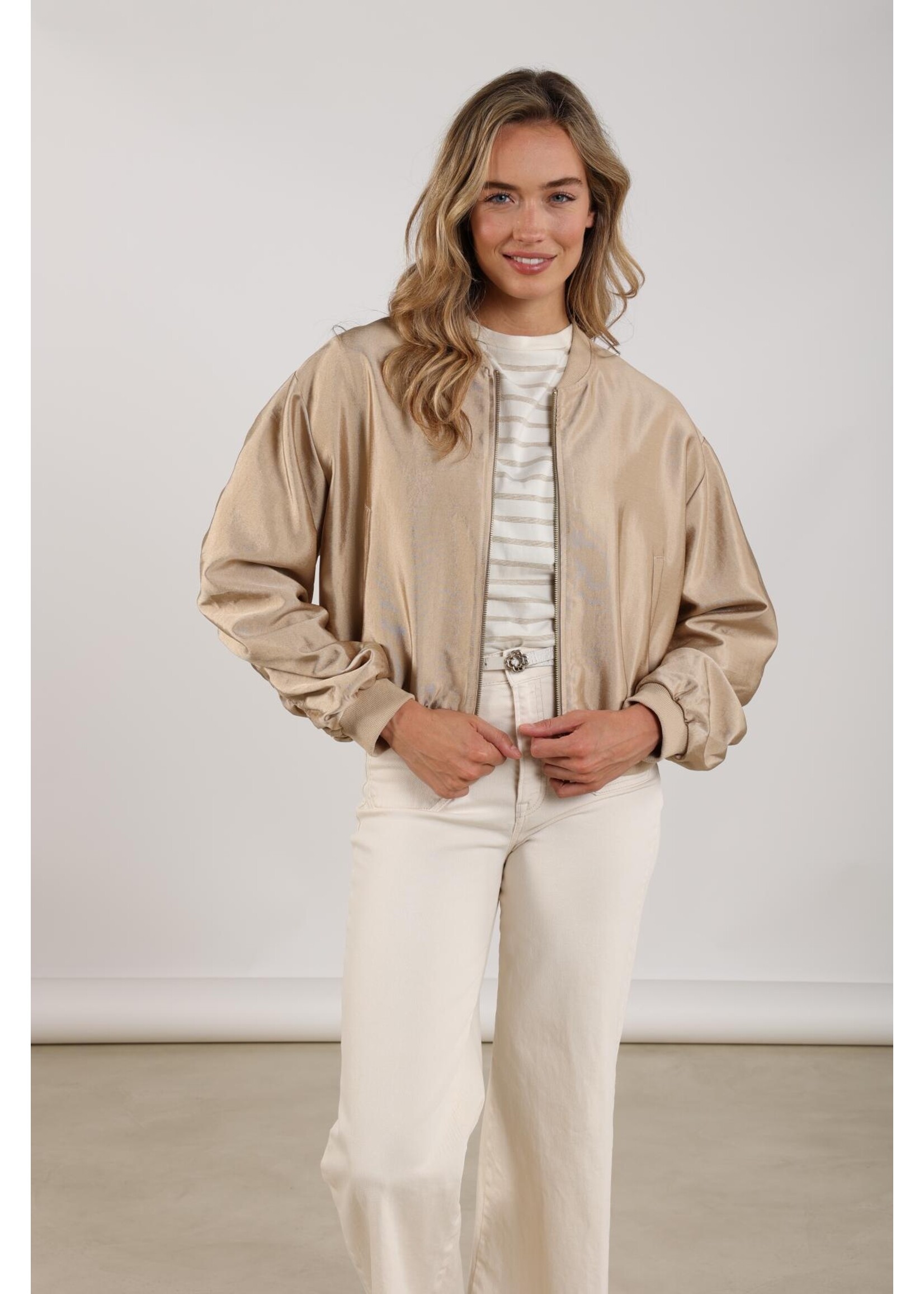 Nukus Nukus, Babette Bomber, Gold Size: