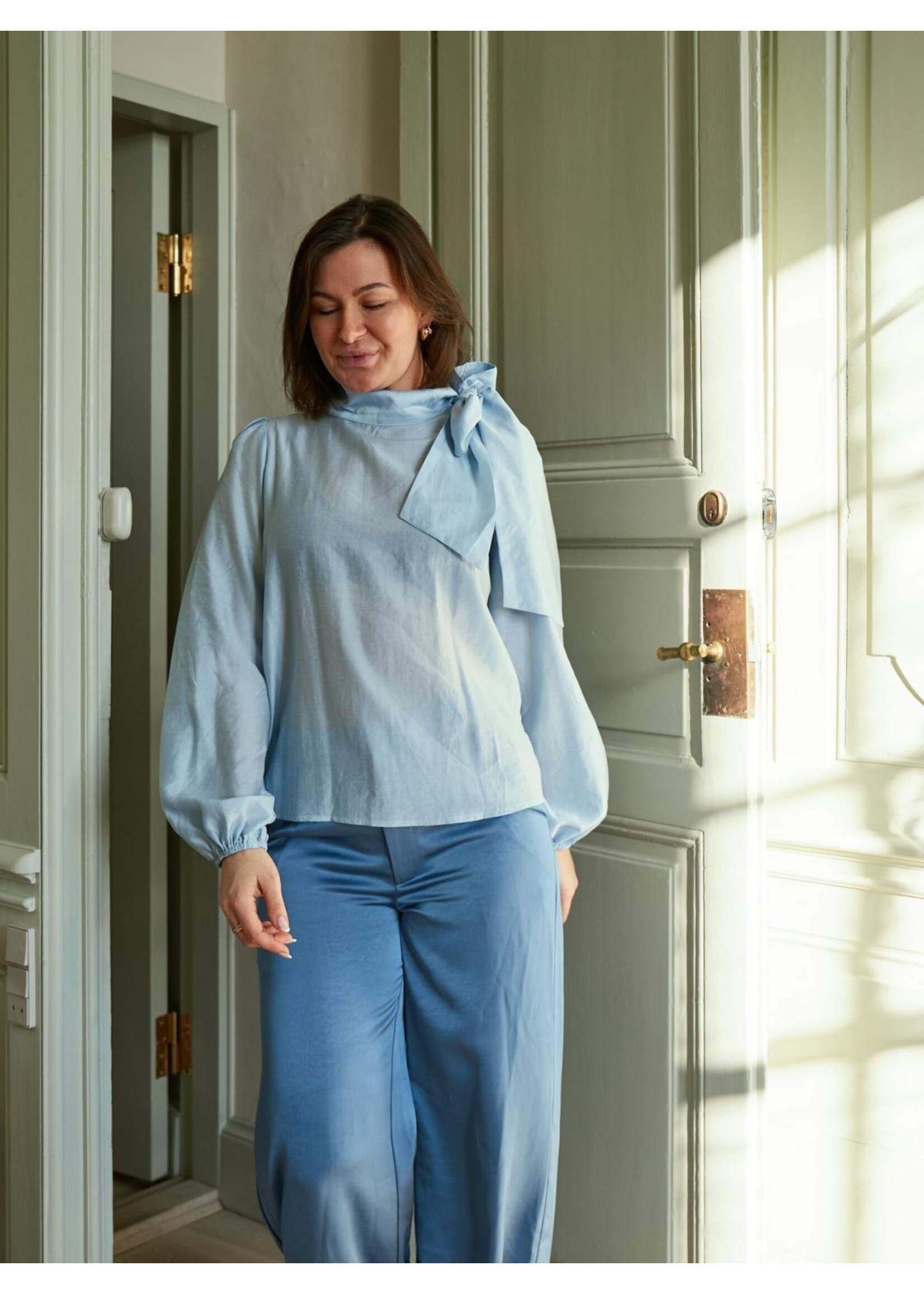 Neo Noir Neo Noir, Selene Crisp Blouse, Light Blue, Size: