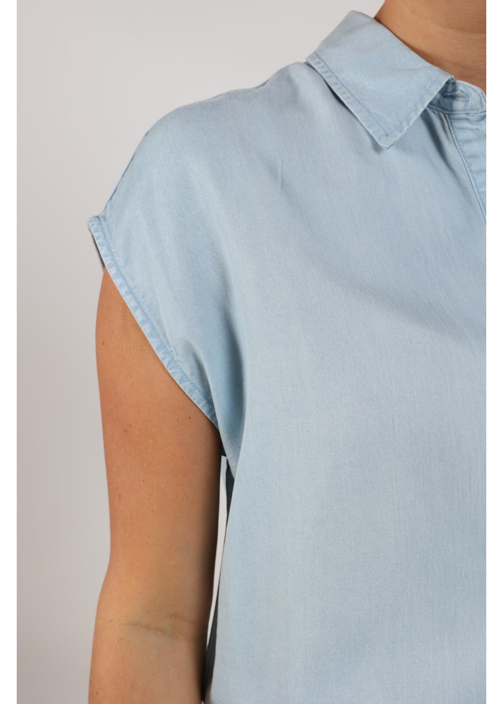 Nukus Nukus, Sanne Top, Cloudy, Size: