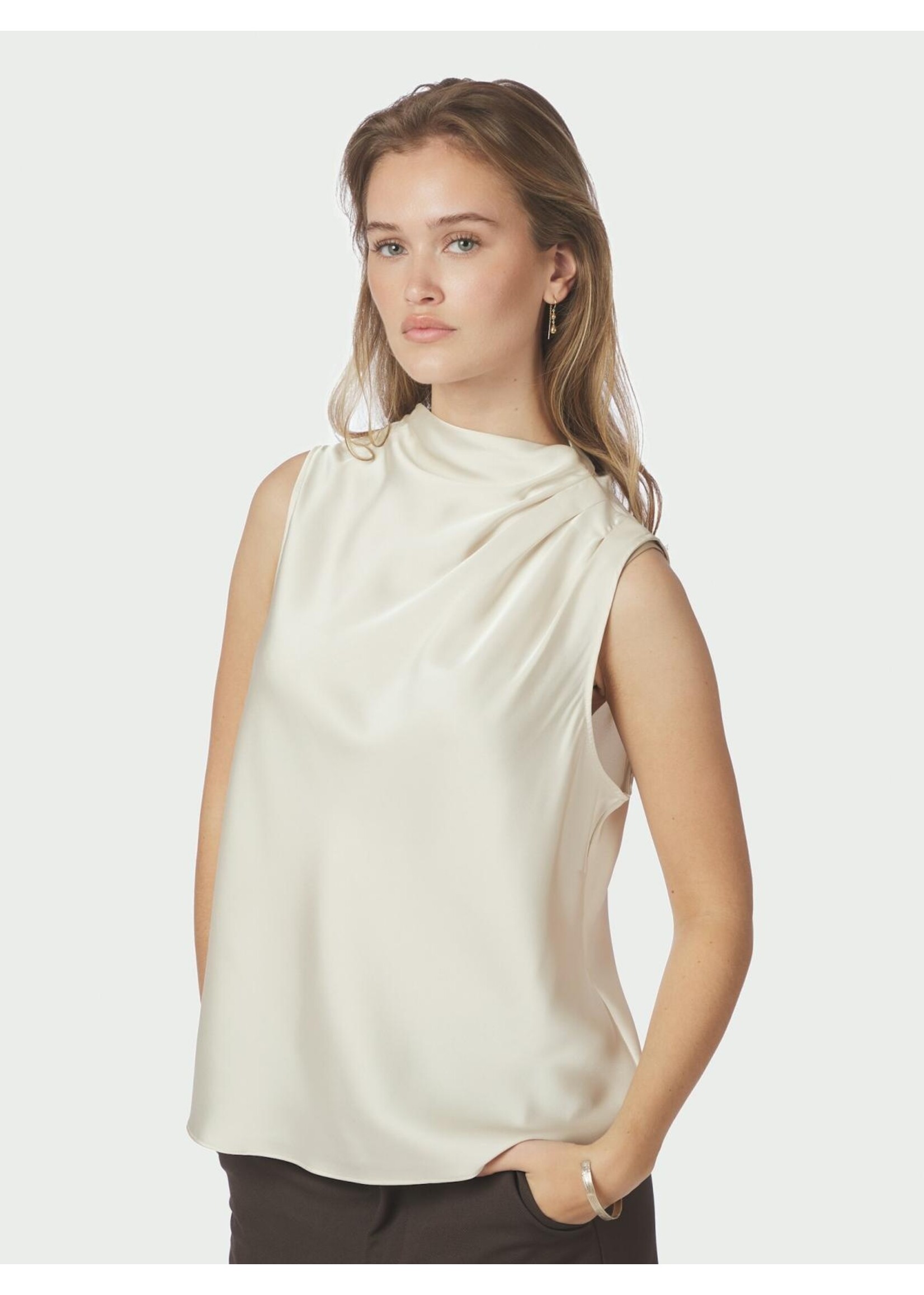 Neo Noir Neo Noir, Isola Drapy Satin Top, creme, Size: