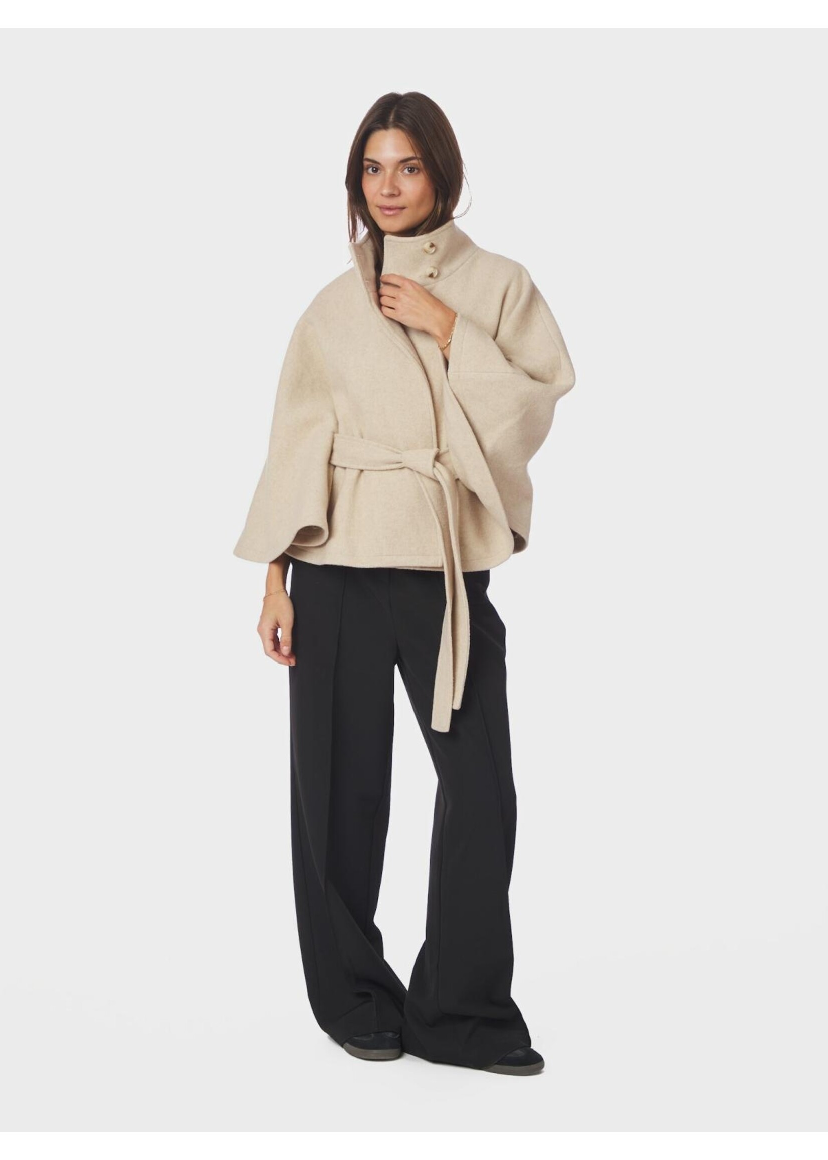 Neo Noir Neo Noir, Zanna Cape, Sand, Size: