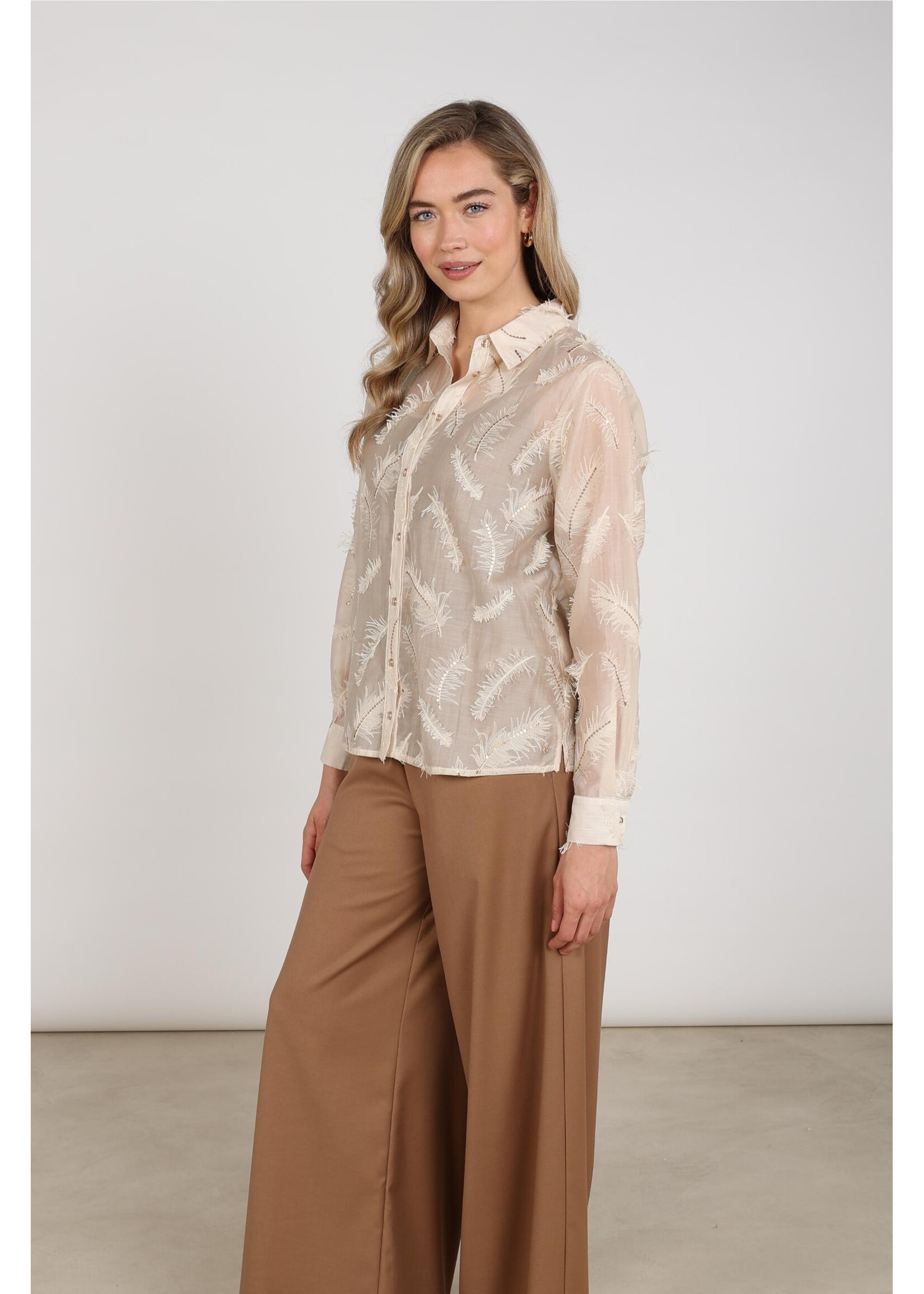Nukus Nukus, Aysha Blouse Feathers, Sand, Size: