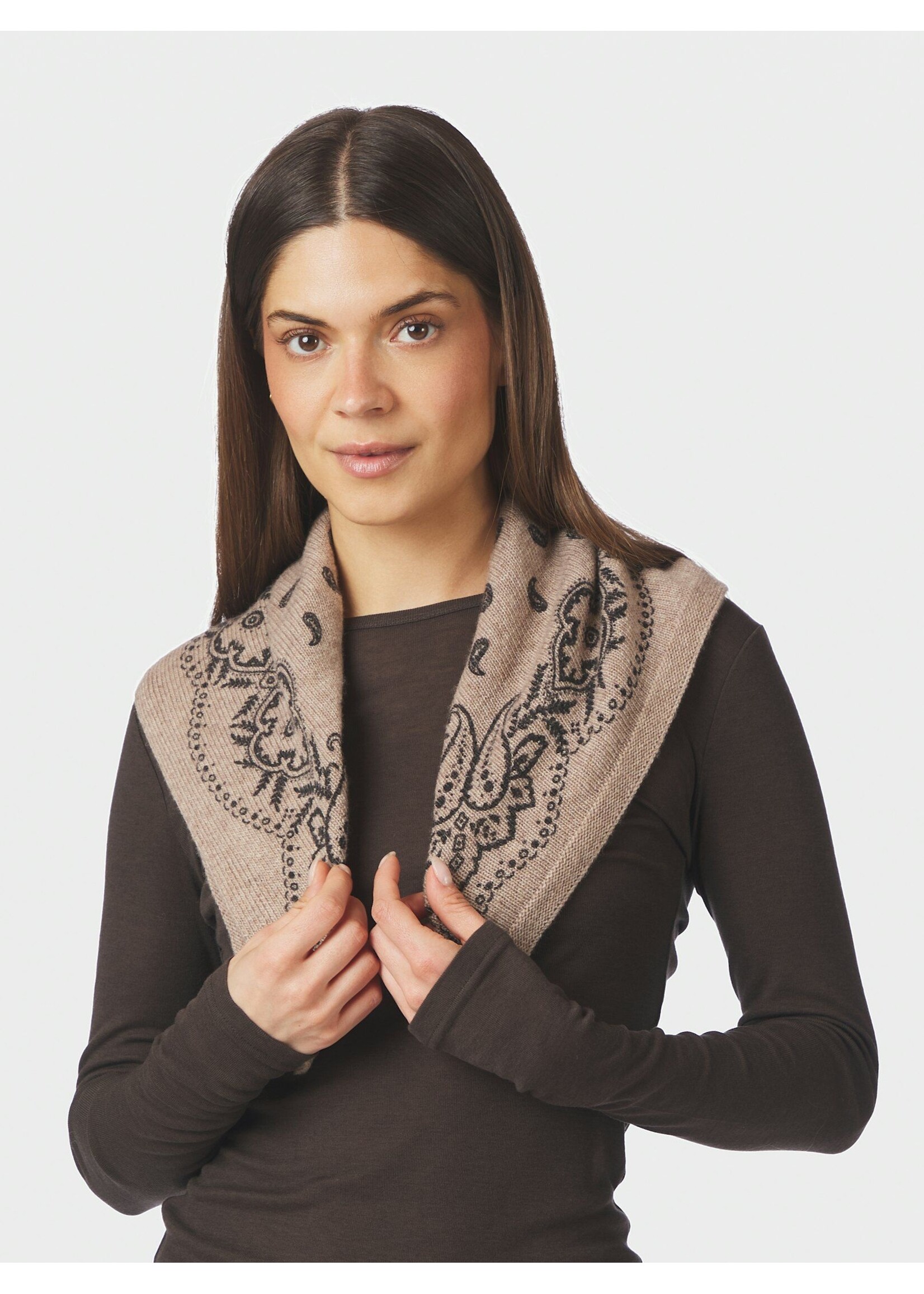 Neo Noir Neo Noir, Adelina Paisley Knit Scarf, Color: