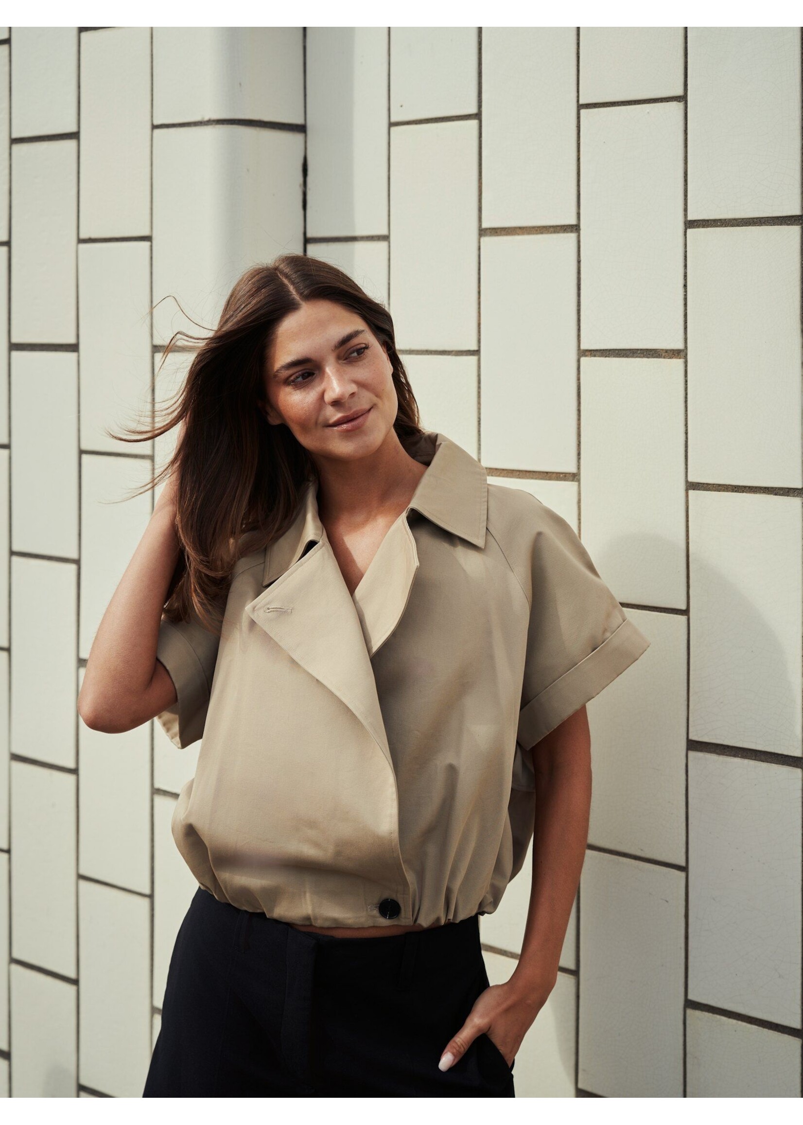 Neo Noir Neo Noir, Lisha Trench Vest, Taupe, Size: