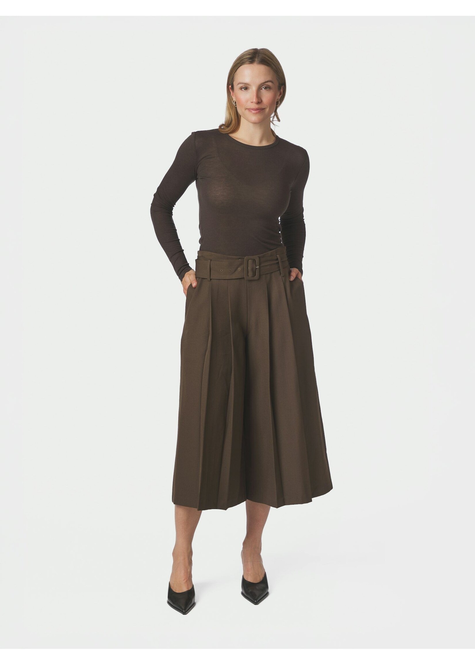 Neo Noir Neo Noir, Rilene Midi Pants, Dark brown, Size: