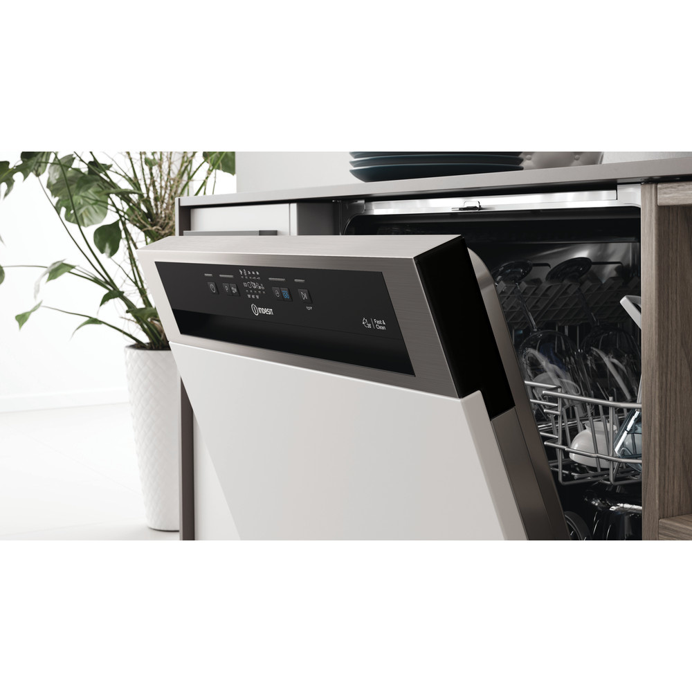 Indesit DBE2B19AX integreerbare vaatwasser