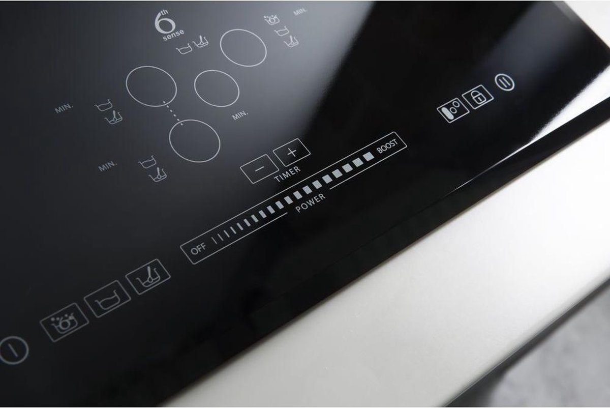 Whirlpool ACM 795/BA - Inductiefornuis