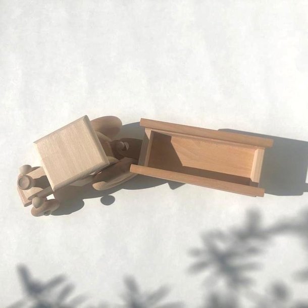 HUGE TRACTOR WITH TRAILER