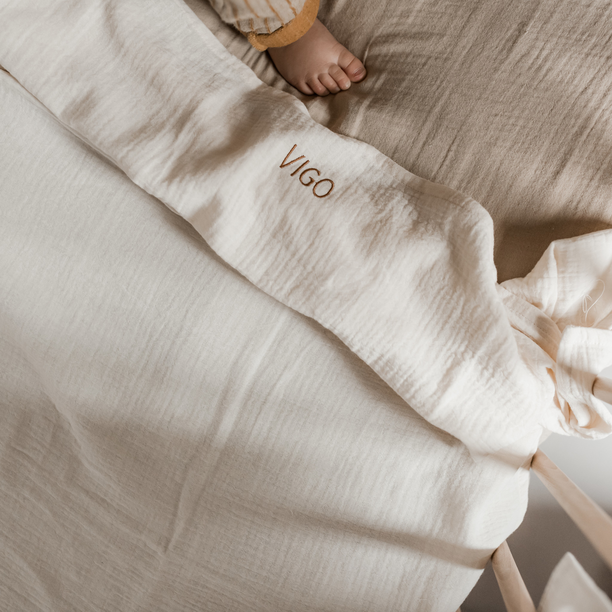 PRETTY TEDDY BED SET - CRIB-3