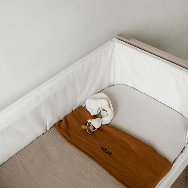 SWEET SHEET CRIB - NUTS ABOUT ALMOND