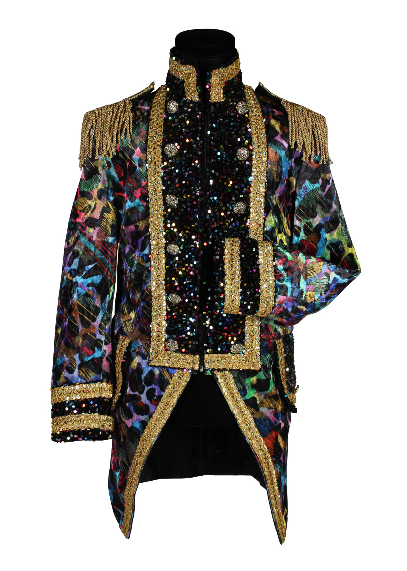 Thetru Jas heer "Painted Black"