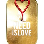 Wondercandle Wondercandle wondercake - All You Need Is Love Goud